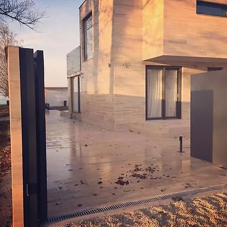 The House Villa Fonyod